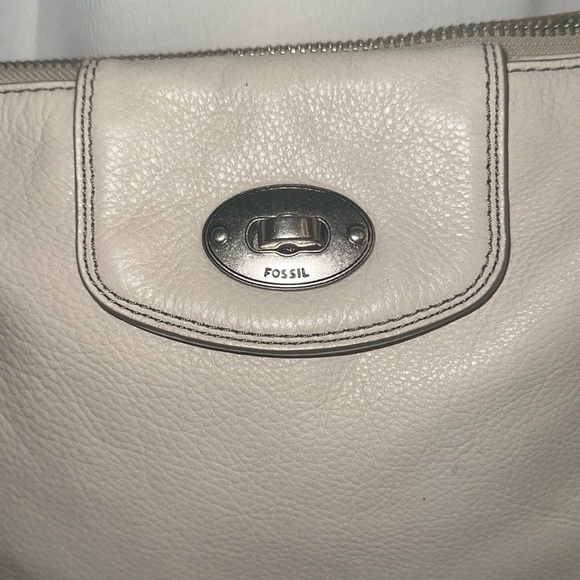 Elegant fossil Crossbody Bag - Picture 3 of 14